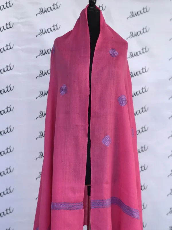 Woolen hand embroidery pink color swati embroidery women shawl