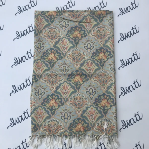 Women woolen shawl with attractive printed desing
