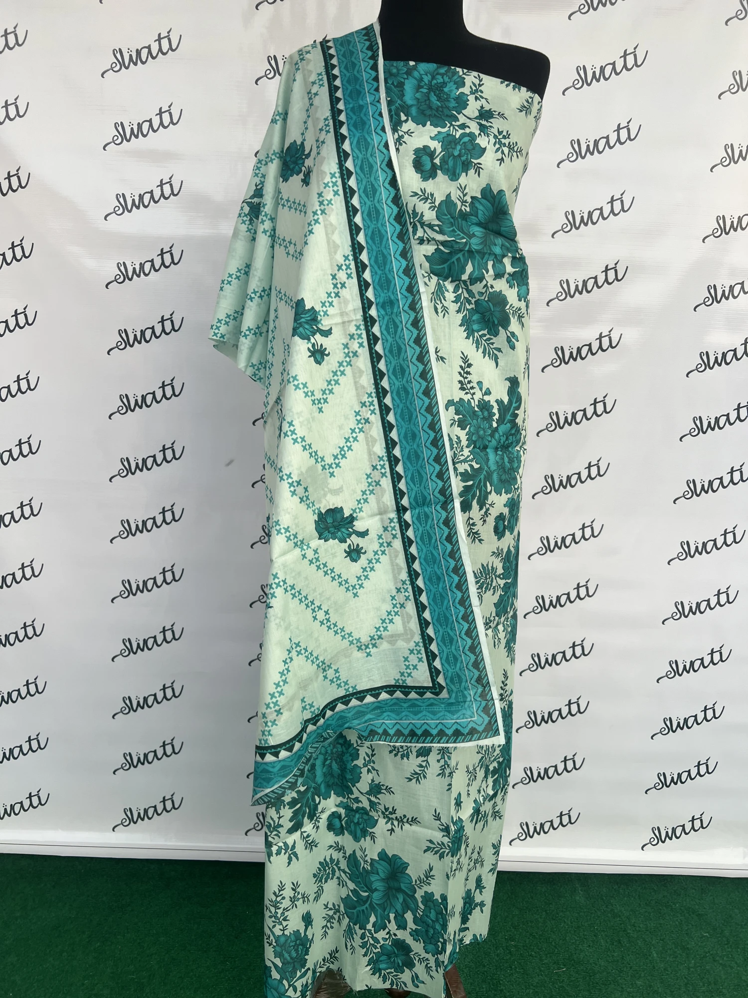 Attractive Light Color Summer Lawn 3 Piece Printed