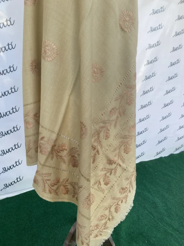 Attractive Hand-embroidered Taar Kashi Woolen Swati Shawl